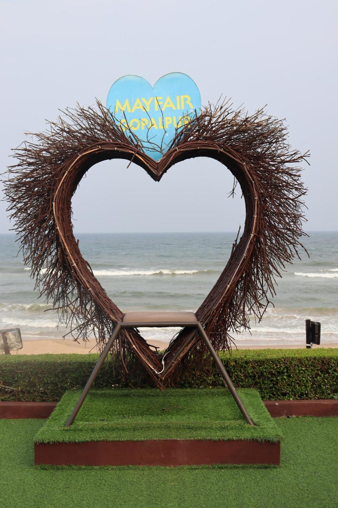 Mayfair Palm Beach Resort Gopalpur  Ngoại thất bức ảnh