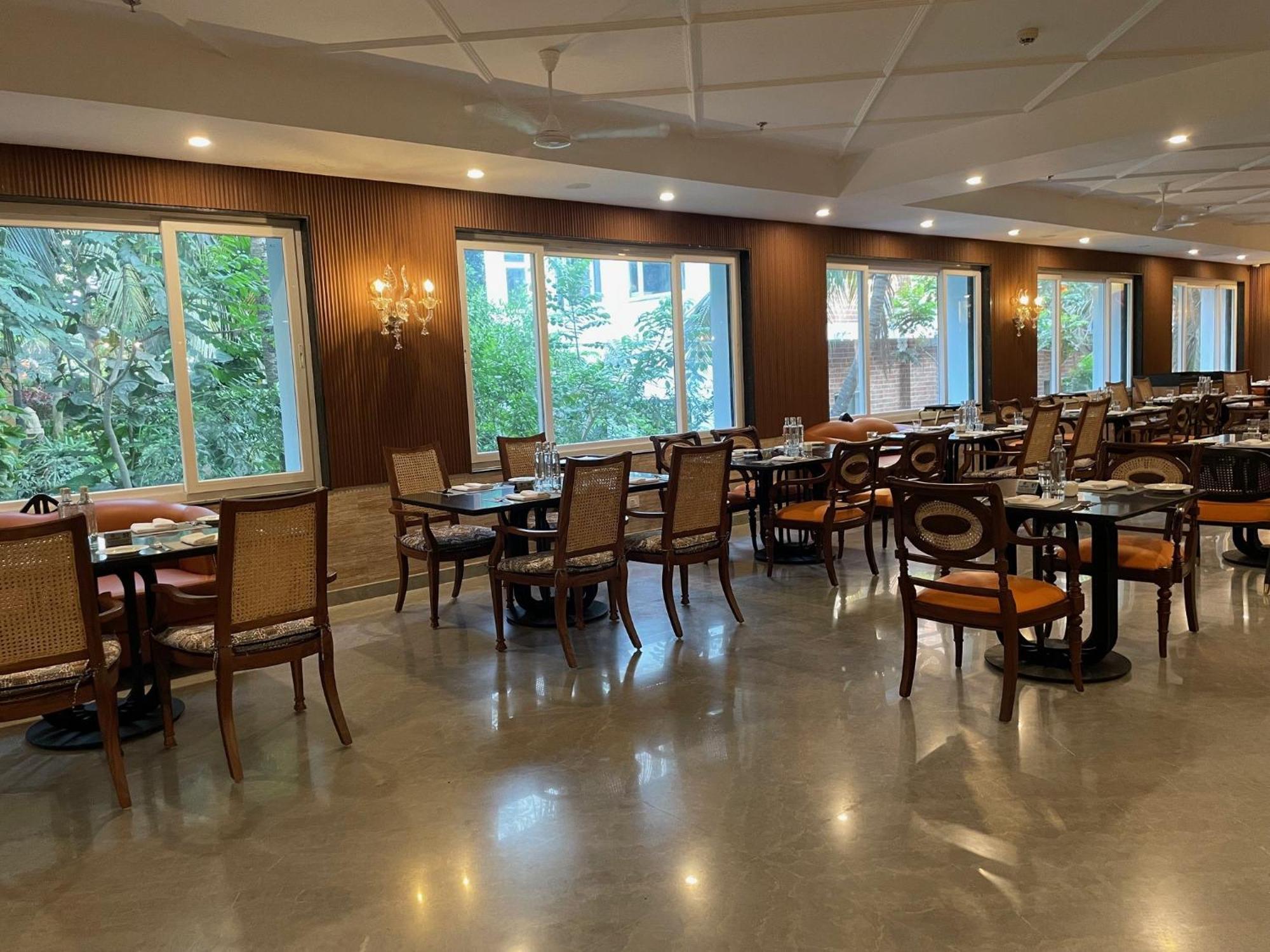 Mayfair Palm Beach Resort Gopalpur  Ngoại thất bức ảnh